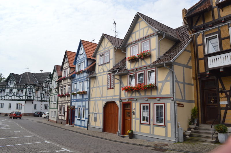 Brunnenstrasse-mit-Haus-Grunewald
