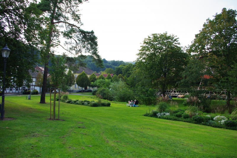 Ruhen-vor-dem-Gradierwerk